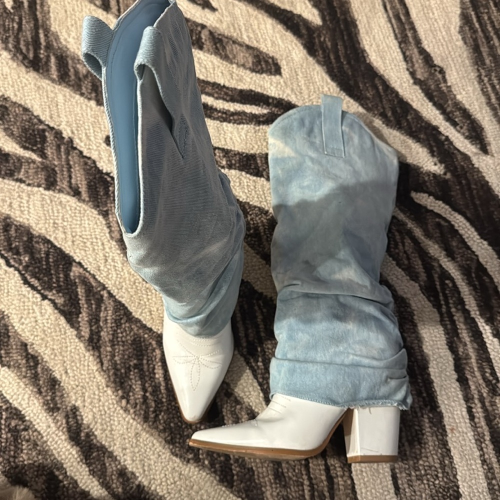 Cowgirl boots size 6